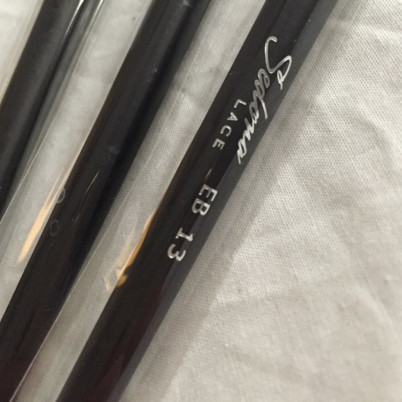 🚫must go. Make an offer🚫Sedonalace EB13 eyebrush - Picture 3 of 3
