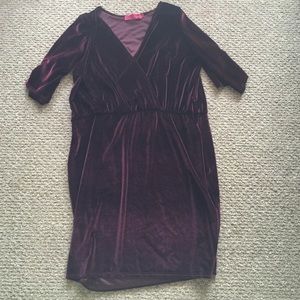 NWOT Burgundy velvety night out dress
