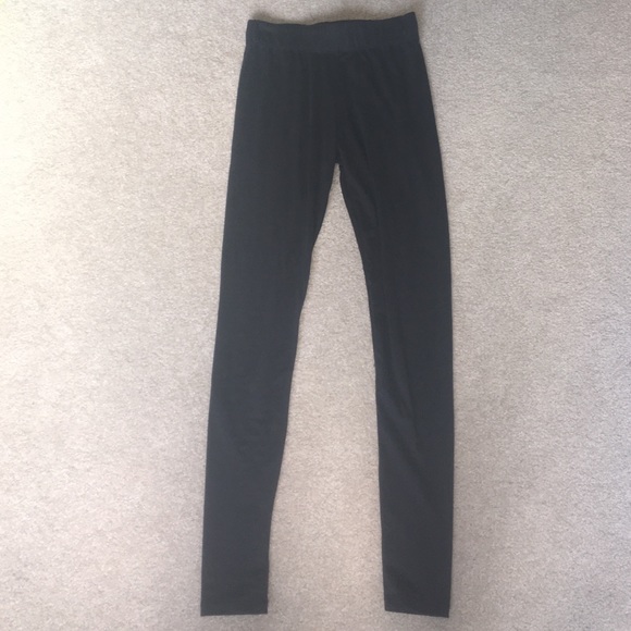 Black leggings