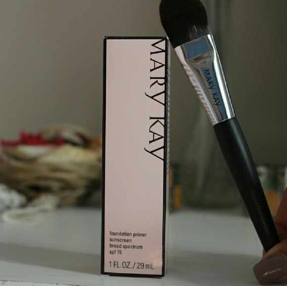 Mary kay primer and foundation brush bundle