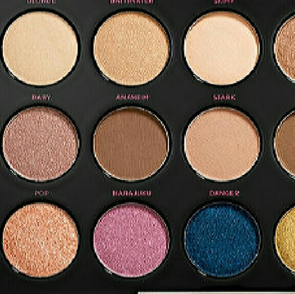 SOLD Urban Decay 15 Eyeshadow & Setting Spray - Picture 3 of 4