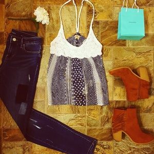 🚫SOLD🚫Blue & White Crochet Top