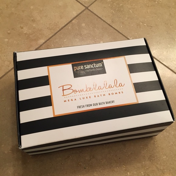 Brand New Bomblalala mega bath bombs