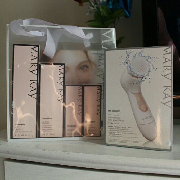 Mary kay timewise miracle set+ skinvigorate bundle