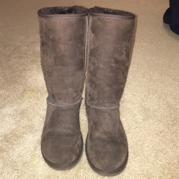 New Authentic Ugg boots