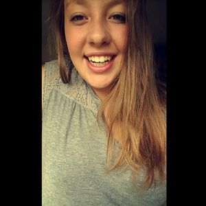 Meet your Posher, Jena