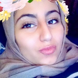 Meet your Posher, Isra