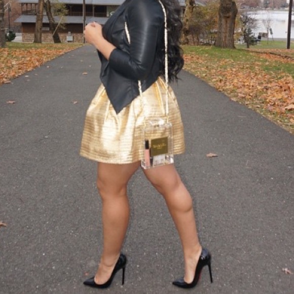 Gold Mini - Picture 1 of 3