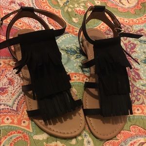 Size 9 ON fringe sandals - New without tags!