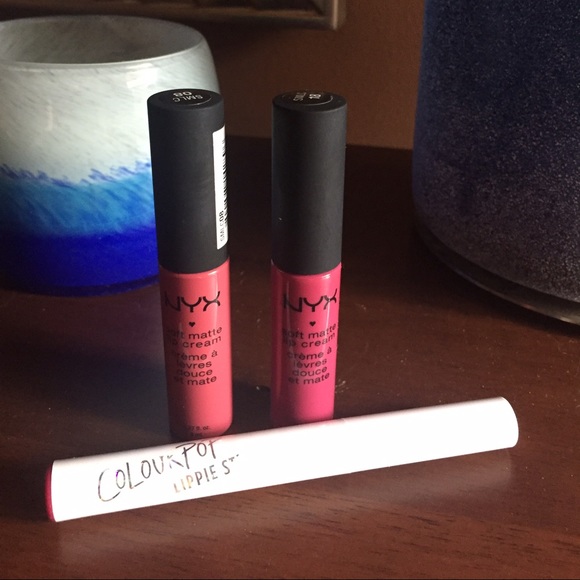 LIPPIE BUNDLE💋