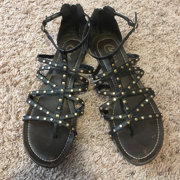 Black gladiator sandals