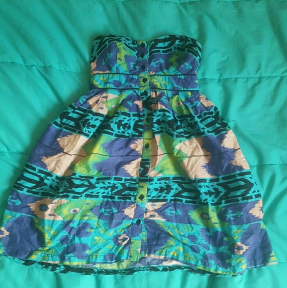 Short dress