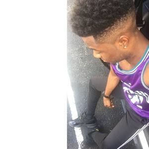 Meet your Posher, Lawrence