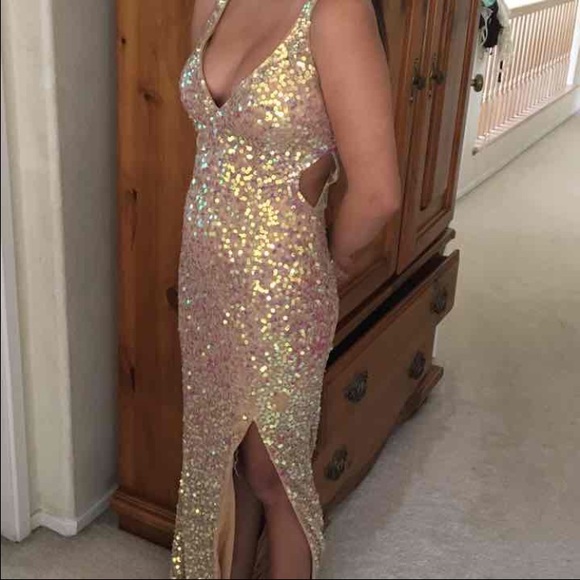 ❤3-22 SOLD! Gold cut out sequined Prom dress - Picture 3 of 4