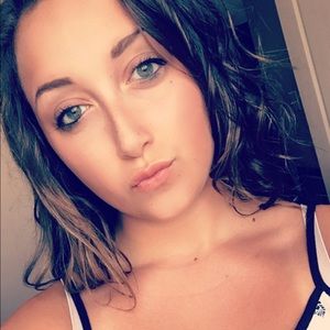 Meet your Posher, Jade