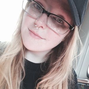 Meet your Posher, Amanda