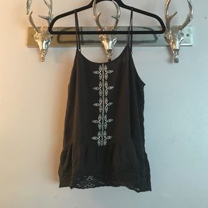 Gray tank with cute white detailing