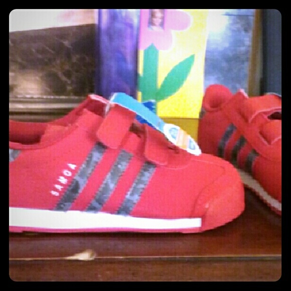 Adidas Somoa strap shoes brand new size 10
