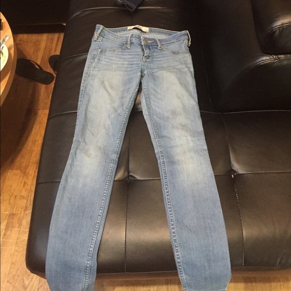 Hollister Jeans Bundle - Picture 2 of 3