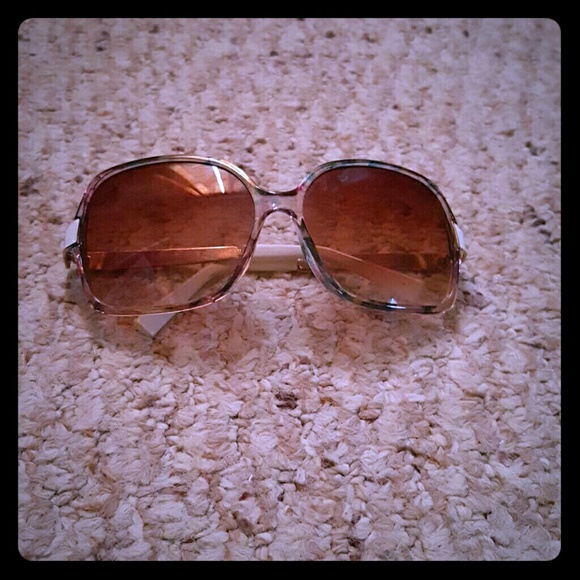 🕶🕶Ashley Stewart Sunglasses 🕶🕶