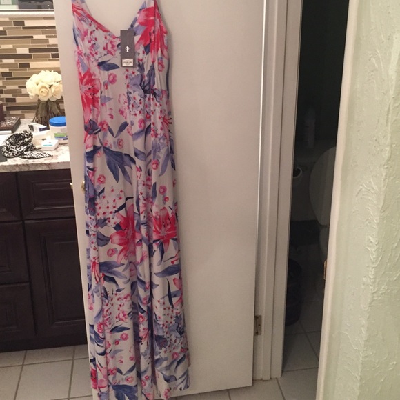 Maxie dress by Jennifer Lopez never worn