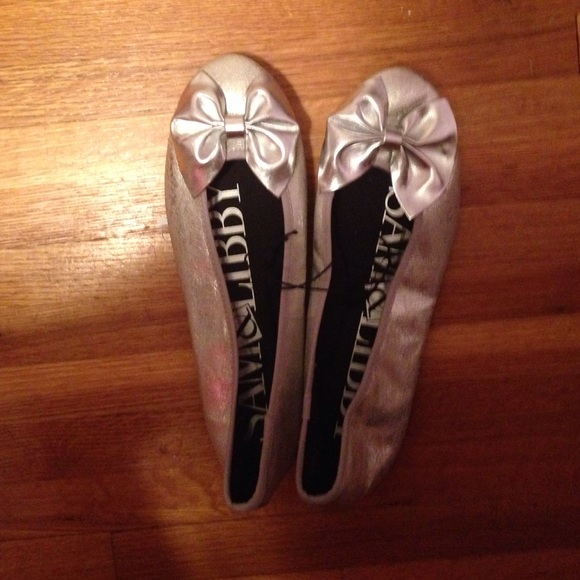 Silver flats