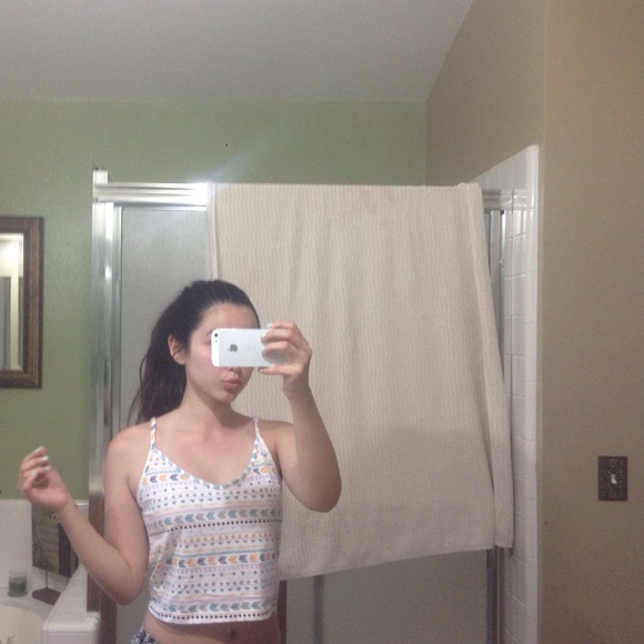 Crop top