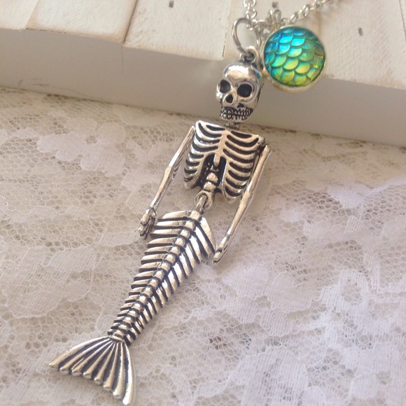 💜Mermaid skeleton necklace - Picture 3 of 4