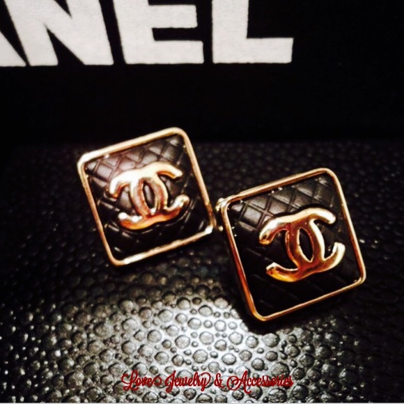 Love Jewelry & Accessories Jewelry - Designer Quilted C Logo square black&Gold earrings
