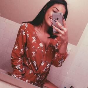 Meet your Posher, Kayla