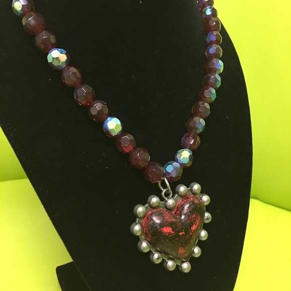 Queen of hearts vintage style necklace
