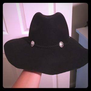 BNWT Black Floppy Hat ❤️
