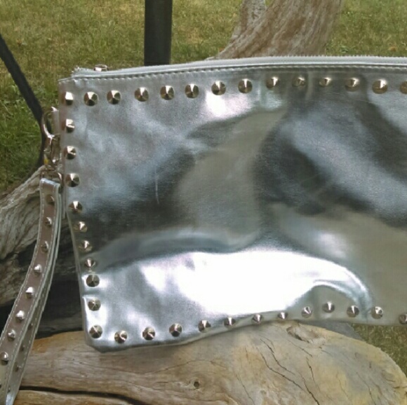 Expressions NYC Clutch