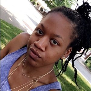 Meet your Posher, Sanara