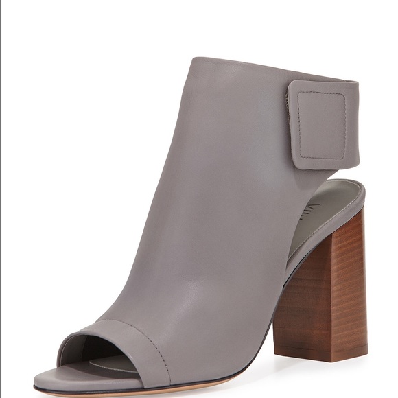 VINCE Open toe booties