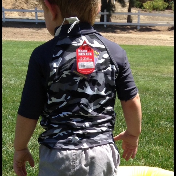 2CHILLIES Kids UPF Sun Protection Rash Guard Swim - Picture 2 of 4