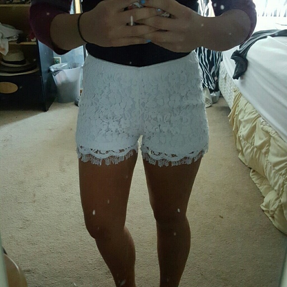High wasted lacey/fringe shorts