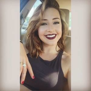 Meet your Posher, Danielle