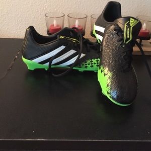 Soccer cleats