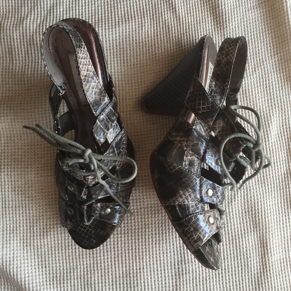 Steve Madden Shoes - 🎁  2/$24  Steve Madden lace up heels