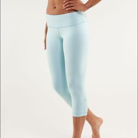 lulu lemon crop leggings