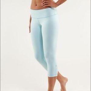 lulu lemon crop leggings
