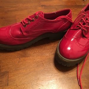 Red Plastic/Shine Mock Docs