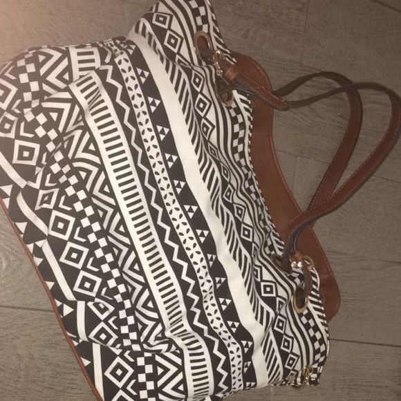 Purse / shoulder bag