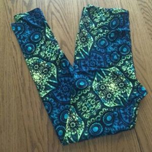 LuLaRoe Dobby Owl Leggings-- Unicorn!!!!
