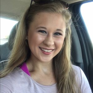 Meet your Posher, Lindsey