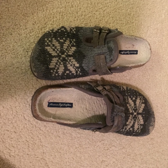 AEO clogs