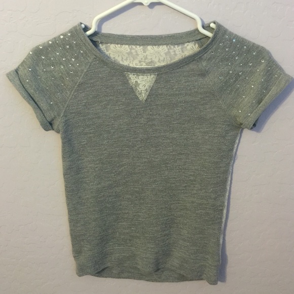simple Justice top ✨ - Picture 1 of 3