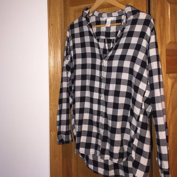 Checkered button down - Picture 1 of 1