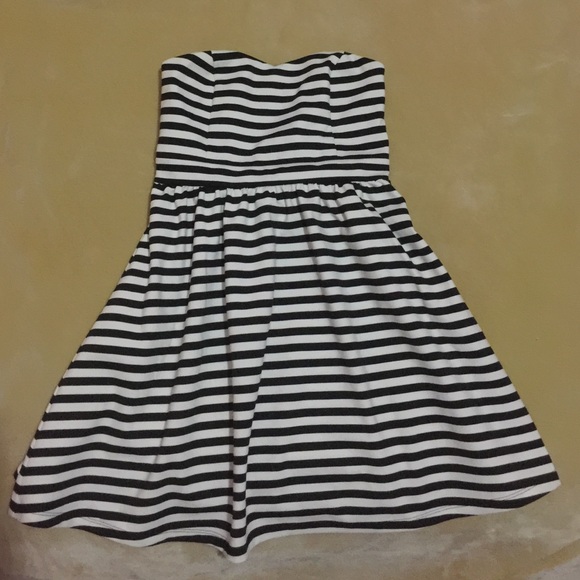 Express Black and White Strapless Dress